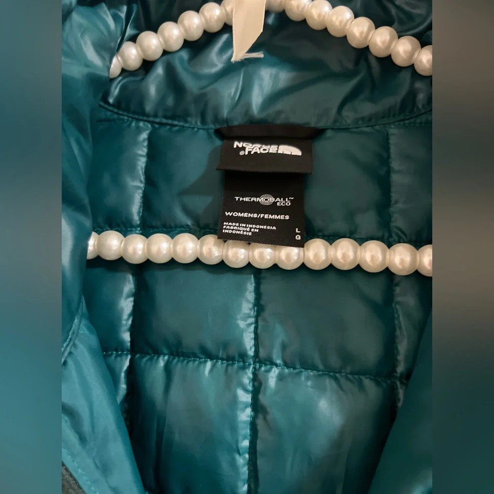 The North Face Women's ThermoBall Eco Triclimate Parka Large - Picture 2 of 4